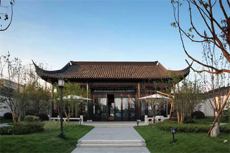 出售泰安青山花园4室2厅2卫207平豪华装修